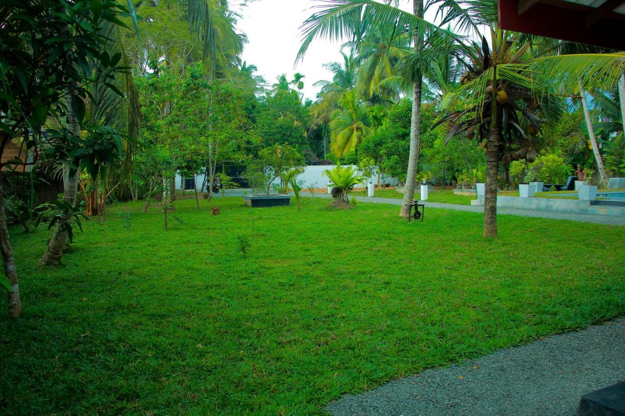 Sayu Garden Hotel Habaraduwa Central Exterior foto