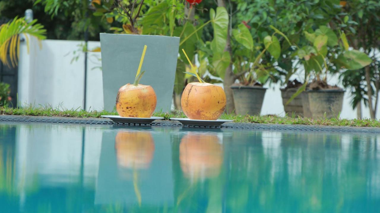 Sayu Garden Hotel Habaraduwa Central Exterior foto